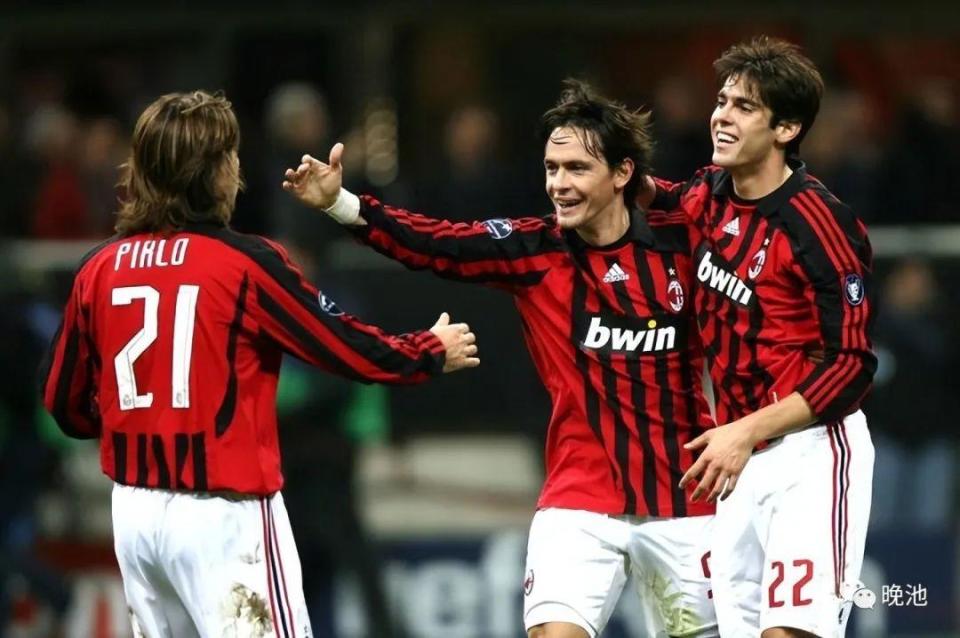 开云体育下载-关于米兰双雄鏖战平局，AC米兰创造历史佳绩的信息